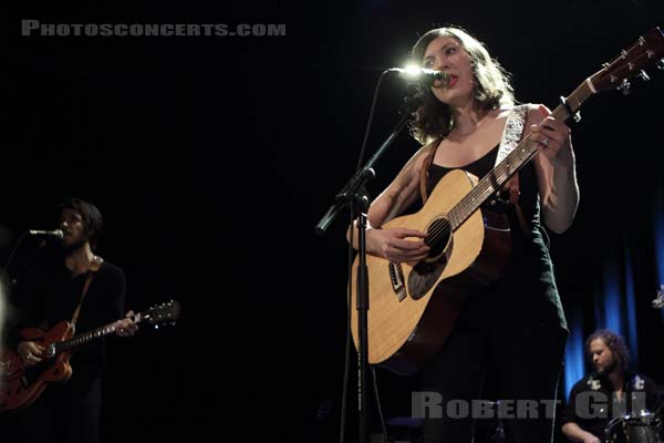 ALELA DIANE AND WILD DIVINE - 2011-10-13 - PARIS - Le Trianon - Alela Diane Menig - Jason Merculief - Tom Bevitori